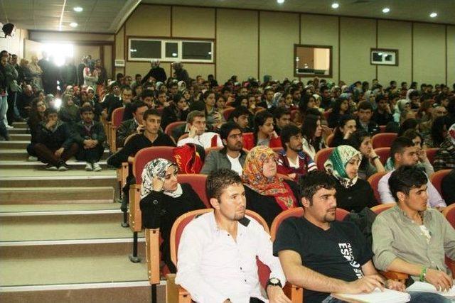 Yyü’de Hayalimdeki Türkiye Konferansına İlgi Büyük