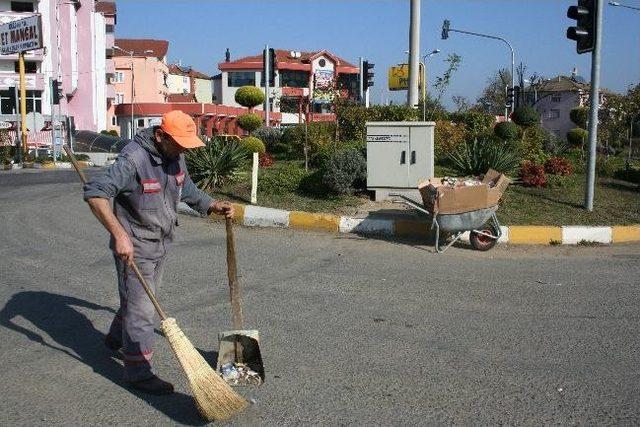 Çaydeğirmeni Belediyesinden Bahar Temizligi