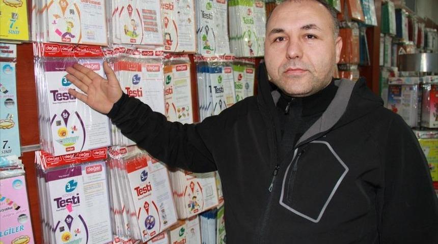 Kırtasiyeciler, Belirsizlikten Şikayet&ccedil;i