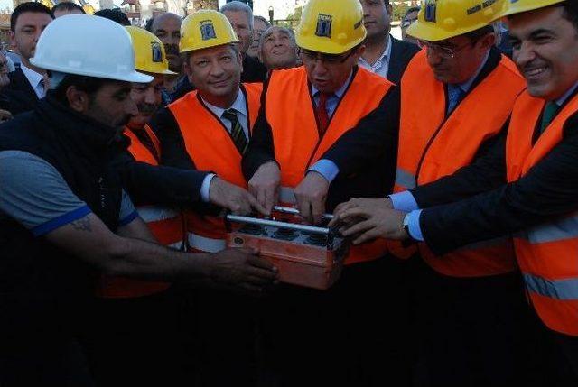 Didim’de Kent Meydanının Temeli Törenle Atıldı 1