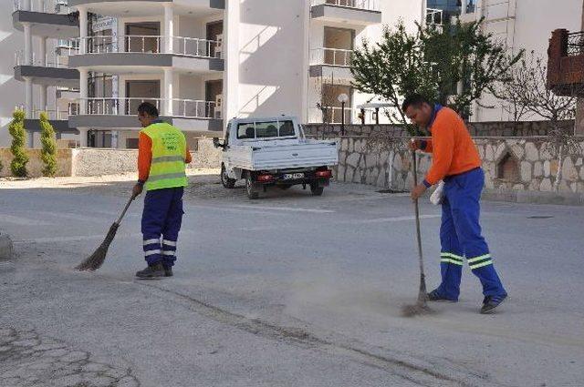 Kuşadası Belediyesi’nden Bahar Temizliği 1