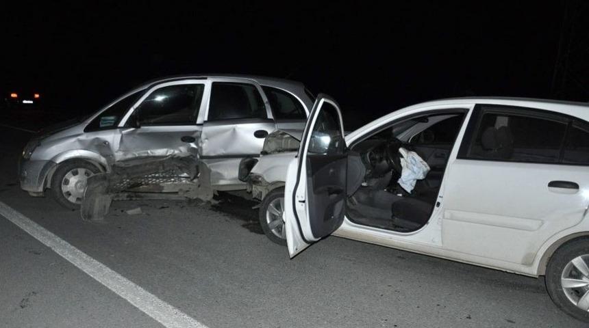 Akyazı'da Trafik Kazası: 1 Yaralı