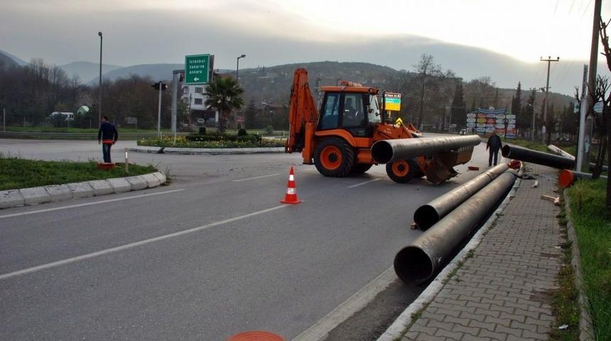 Halat Koptu, Doğalgaz Boruları Yola Sa&ccedil;ıldı