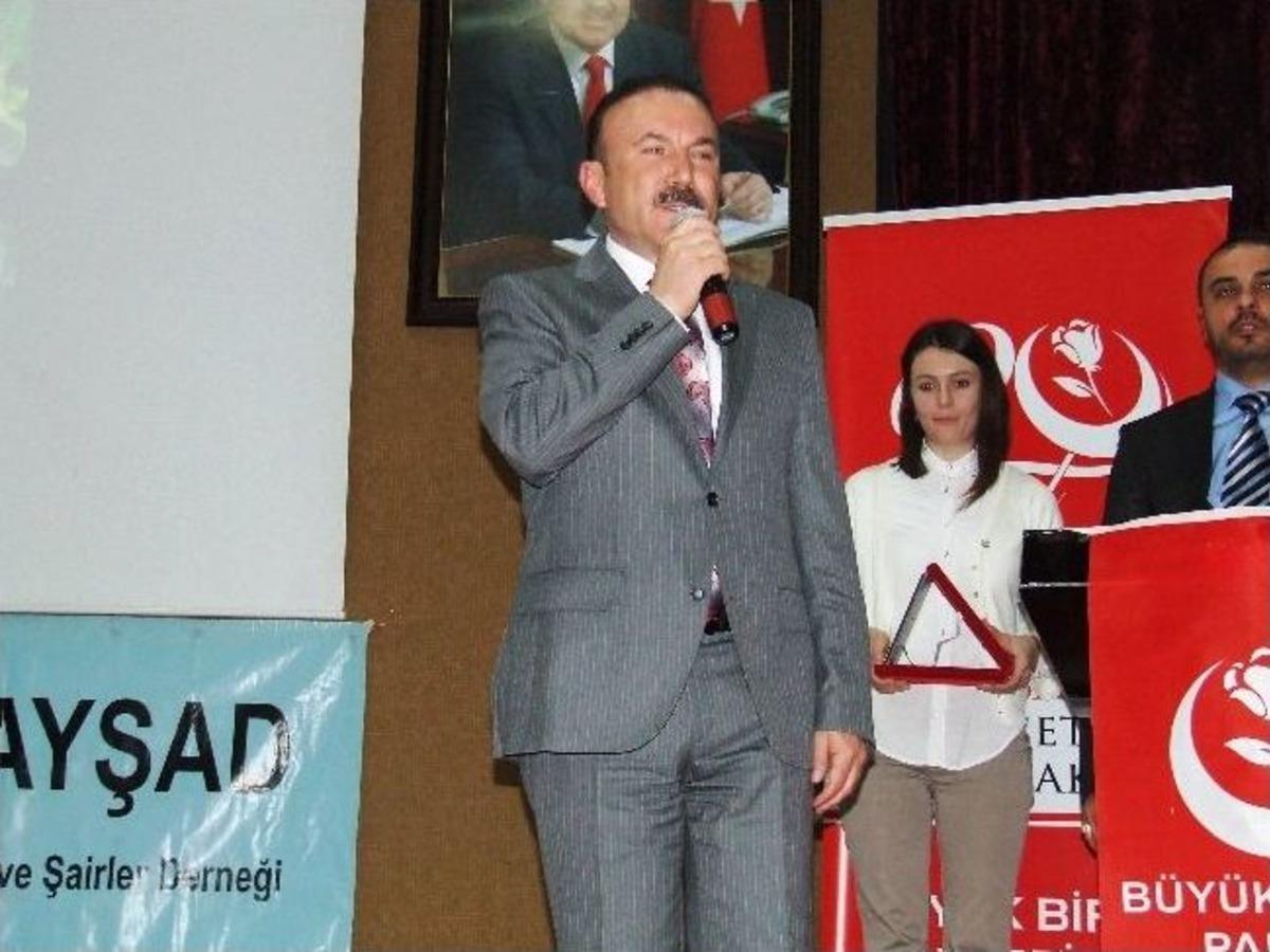 Kocaeli&rsquo;de Muhsin Yazıcıoğlu Gecesi