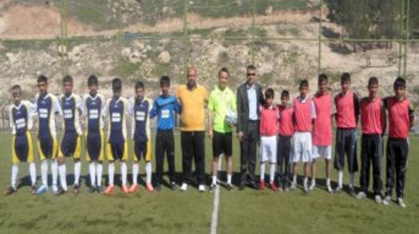 Cizre Emniyeti Ortaokullar Arası Futbol Turnuvası Başlattı