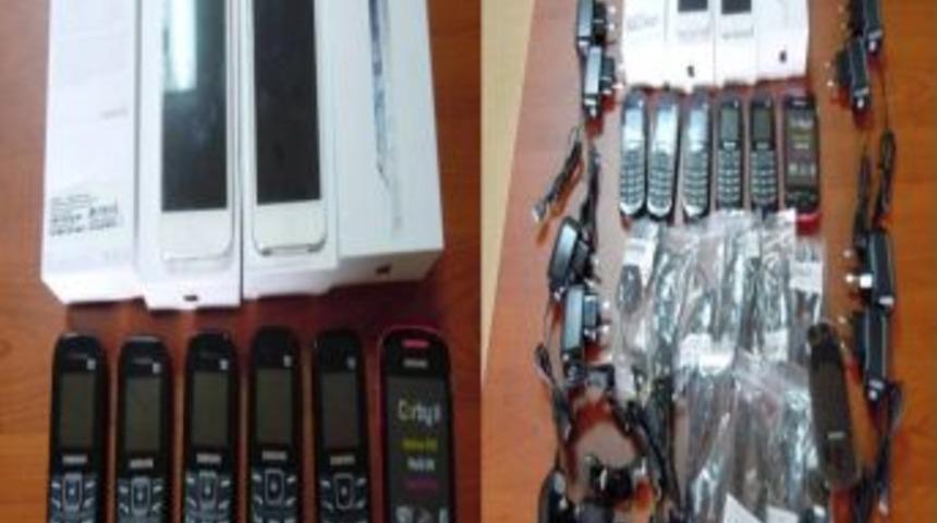 Tatvan&rsquo;da Ka&ccedil;ak Cep Telefonu Ele Ge&ccedil;irildi