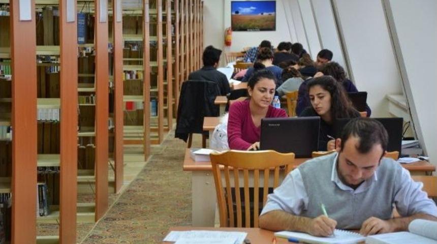 &Ccedil;om&uuml; K&uuml;t&uuml;phanesi T&uuml;rkiye&rsquo;nin En B&uuml;y&uuml;ğ&uuml; Olacak