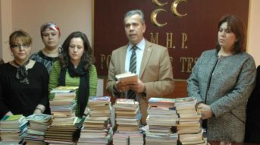 MHP&rsquo;li Kadınlar K&ouml;y Okulları I&ccedil;in Kitap Topladı