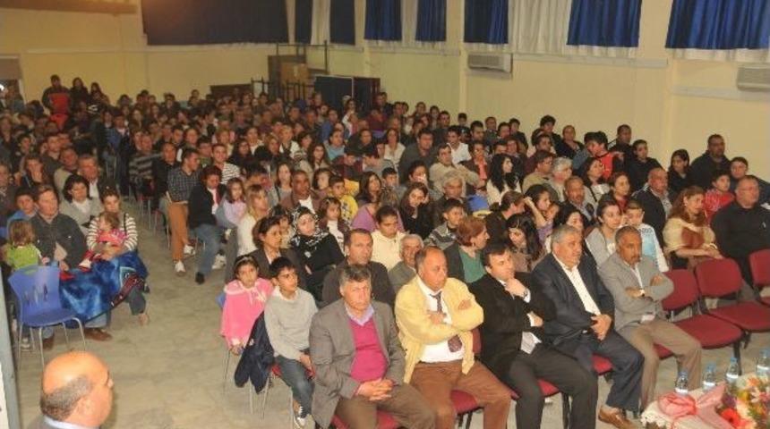Mahkumlar Sahnede