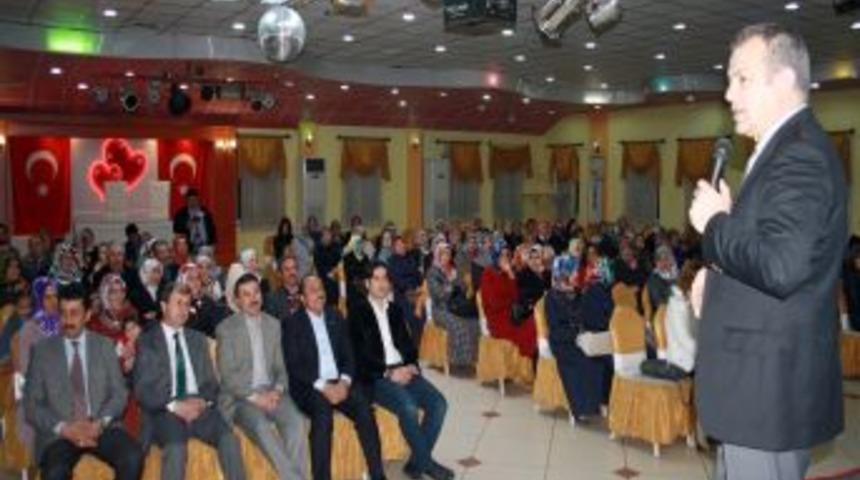 &Ouml;zel Ceyhan Koleji Aile I&ccedil;i Iletişim Semineri D&uuml;zenledi