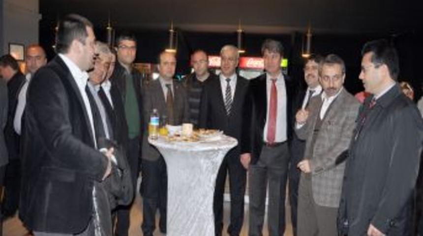 Edirne'de 'Selam' Filminin &Ouml;zel G&ouml;sterimine &Uuml;st D&uuml;zey Ilgi