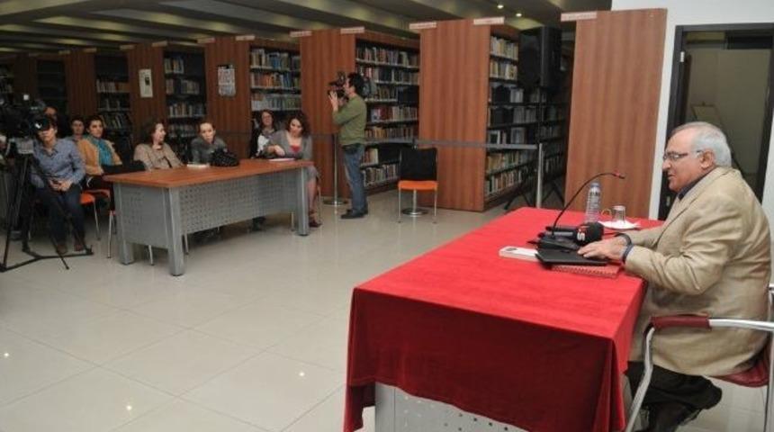 Feridun Anda&ccedil; Kitap Dostlarıyla Buluştu