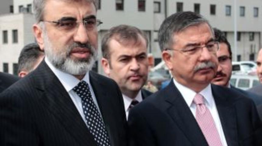 Bakan Yıldız'dan Gensoru Yorumu: Yenilen Pehlivan G&uuml;reşe Doymuyor