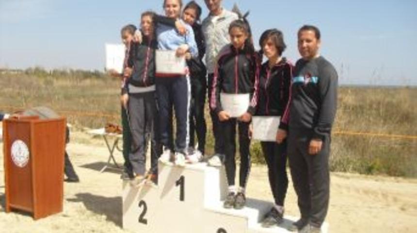 Kırıkhan Lisesi Kros Takımı'nın B&uuml;y&uuml;k Başarısı