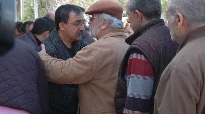 Gen&ccedil; M&uuml;hendis İ&ccedil;in G&ouml;zyaşı