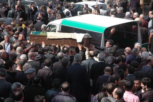 Gen&ccedil; M&uuml;hendis İ&ccedil;in G&ouml;zyaşı 2