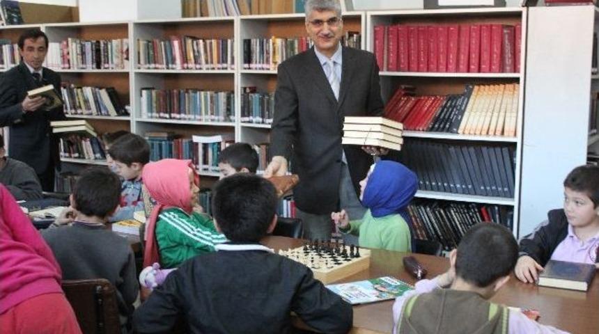 Mudurnu&rsquo;da &Ouml;ğrencilere Kutsal Hediye