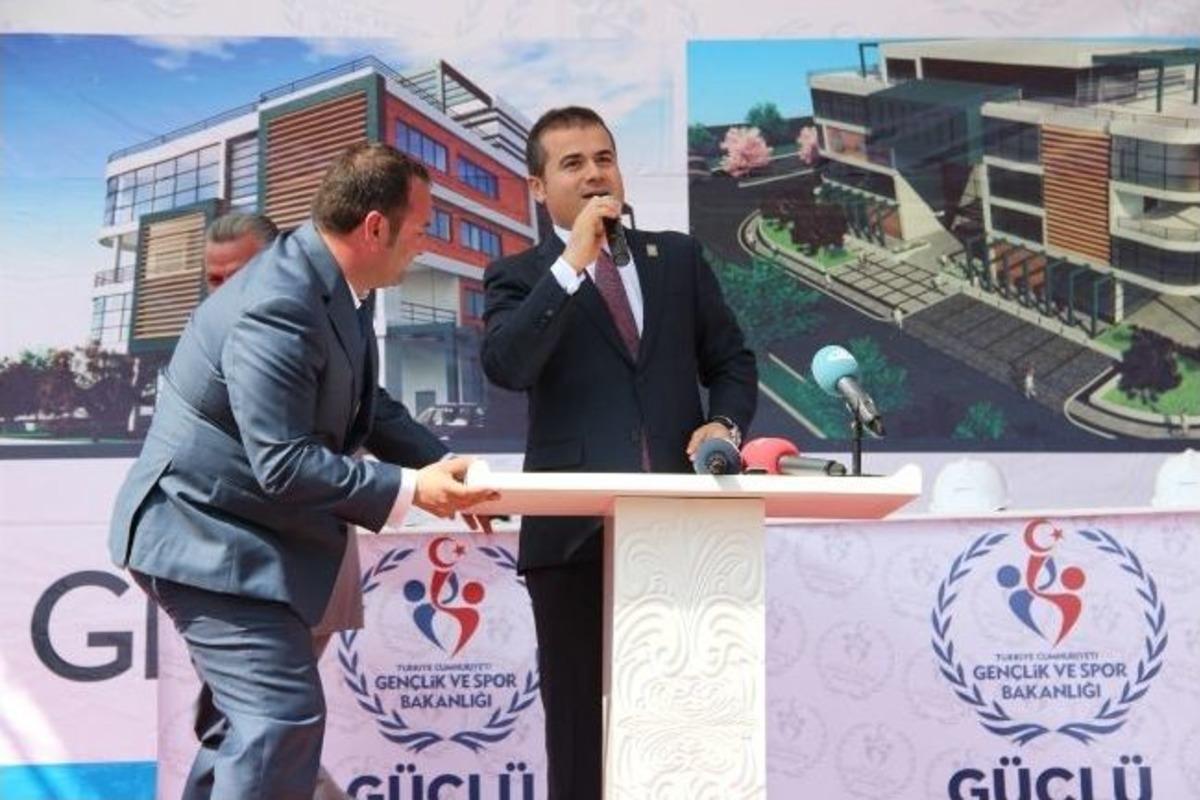 Bakan Kılı&ccedil;&rsquo;ın Konuştuğu K&uuml;rs&uuml; Yerinden &Ccedil;ıktı