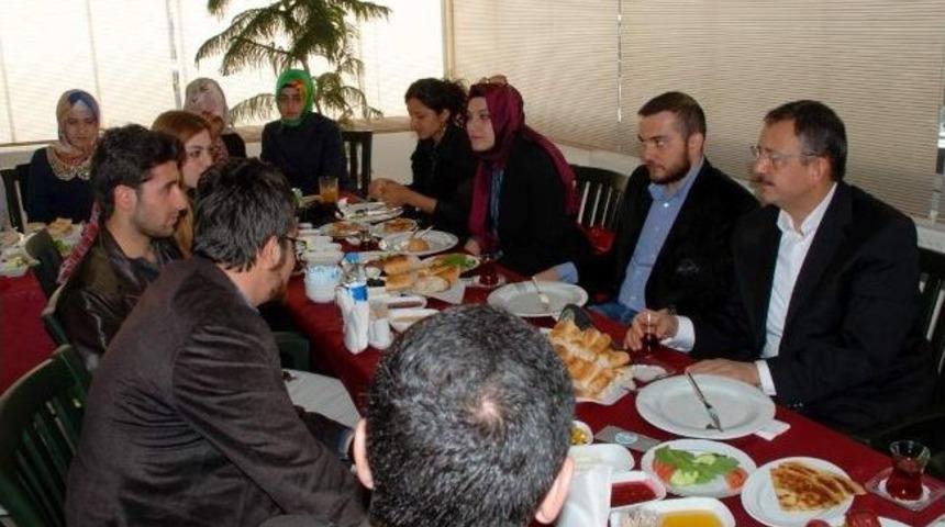 &Ouml;zhaseki, &Ouml;ğrenci Konseyi &Uuml;yeleriyle Buluştu