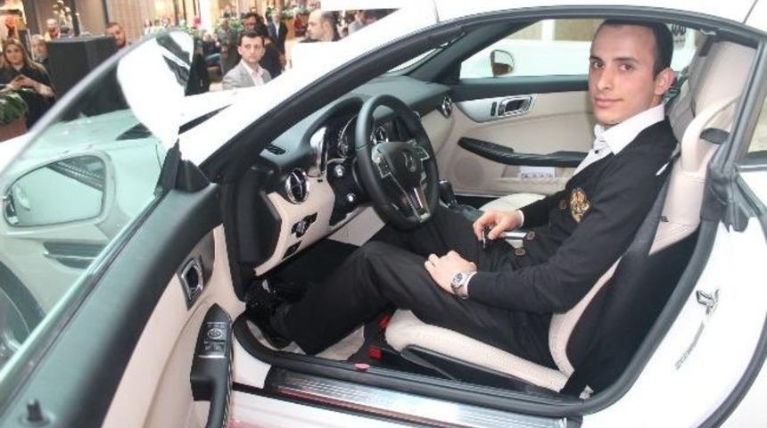 Forum Trabzon&rsquo;da Mercedes-benz Slk 200 Passion Sahibine Teslim Edildi