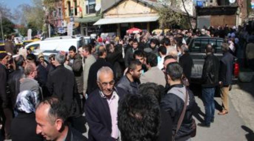 Zonguldaklı Iş Adamı Iş&ccedil;ilerini Sırayla Umreye G&ouml;nderiyor