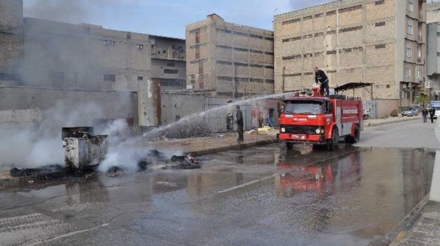 Yakılan Atıklar Tehlike Sa&ccedil;ıyor