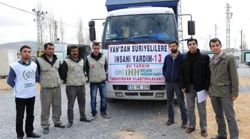 Van&rsquo;dan Suriye&rsquo;ye 13&rsquo;nc&uuml; Yardım Tır&rsquo;ı Yola &Ccedil;ıktı