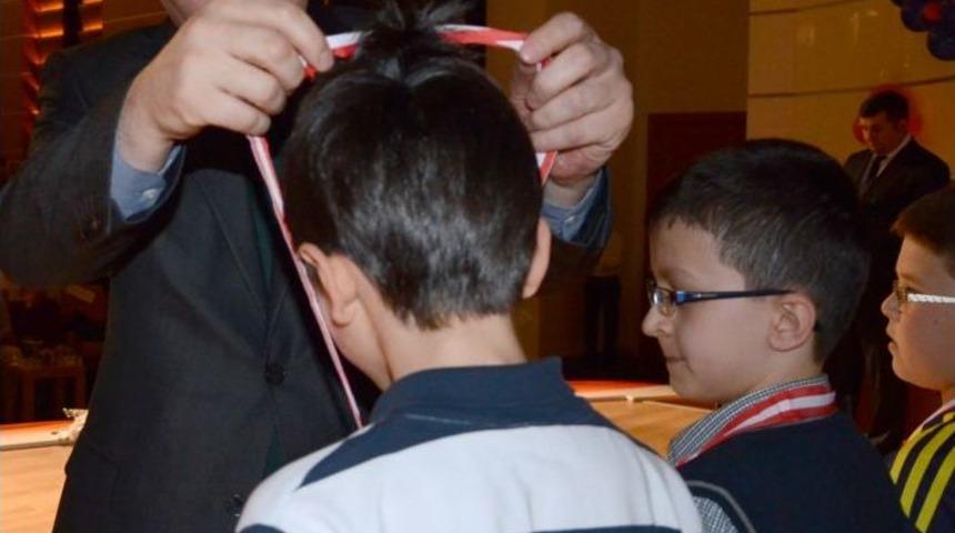 Samanyolu, Matematik Şampiyonları &Ouml;d&uuml;llerini Aldı
