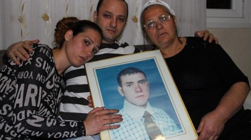 Serbest Kalan T&uuml;rk Teknikerin Ailesi G&ouml;zyaşlarına Boğuldu