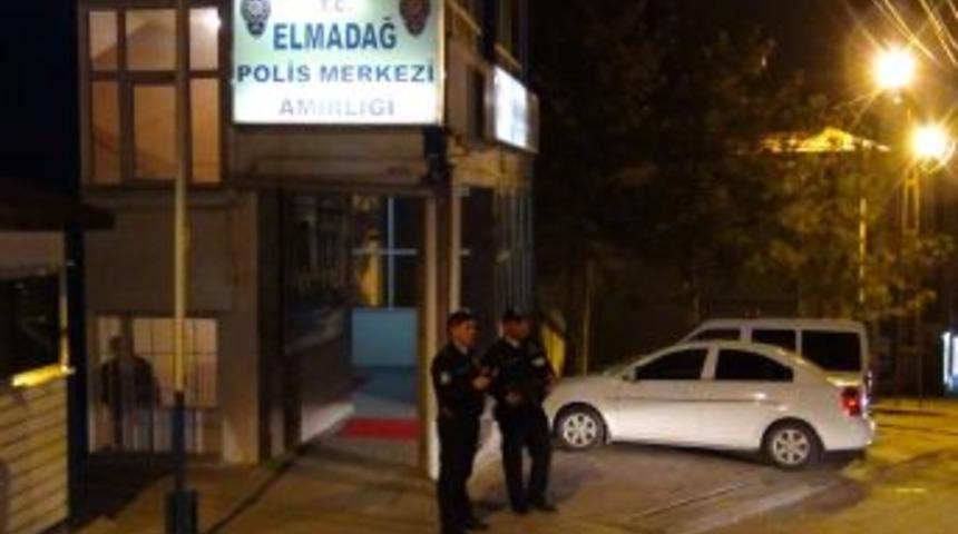 25 Eve Girip Hırsızlık Yapan Zanlılar En Son Işlerinde Su&ccedil;&uuml;st&uuml; Yakalandı