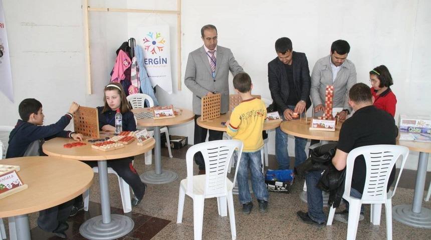 Kolej &Ouml;ğrencilerinin Zeka Oyunları Ilgi G&ouml;rd&uuml;