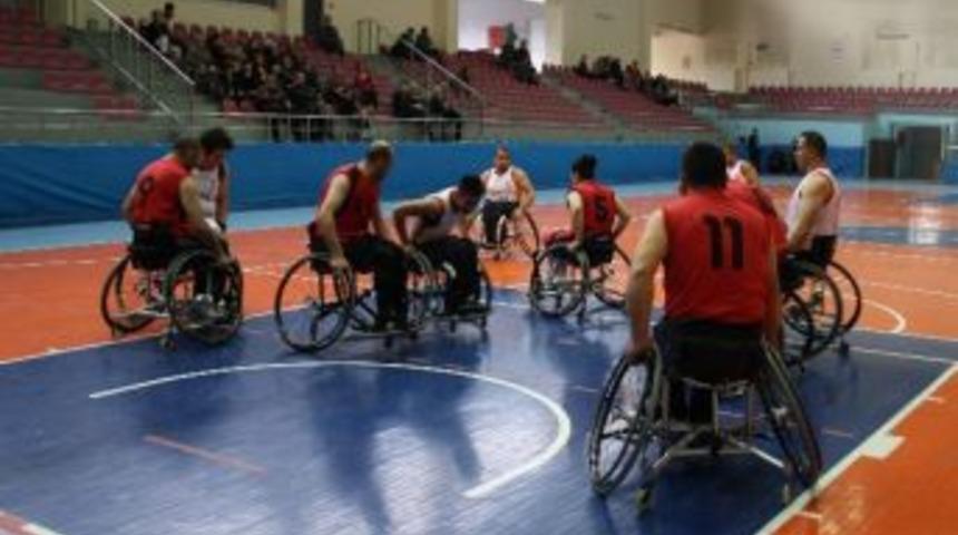Tekerlekli Sandalye Play-off Şansını Kaybetti