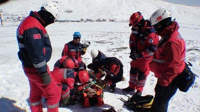 Erciyes Dağı Kış Kampı Eğitim Ve Tatbikatı Yapıldı 2