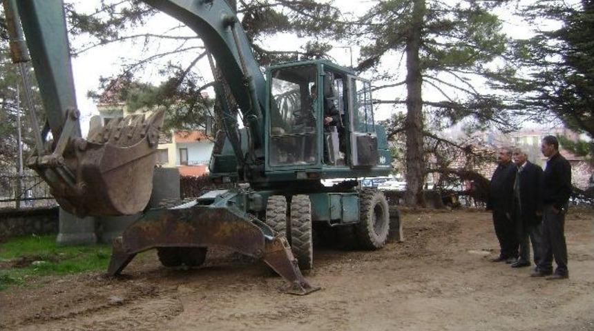 Doğanşehir Sulama Birliği İş Makinası Aldı
