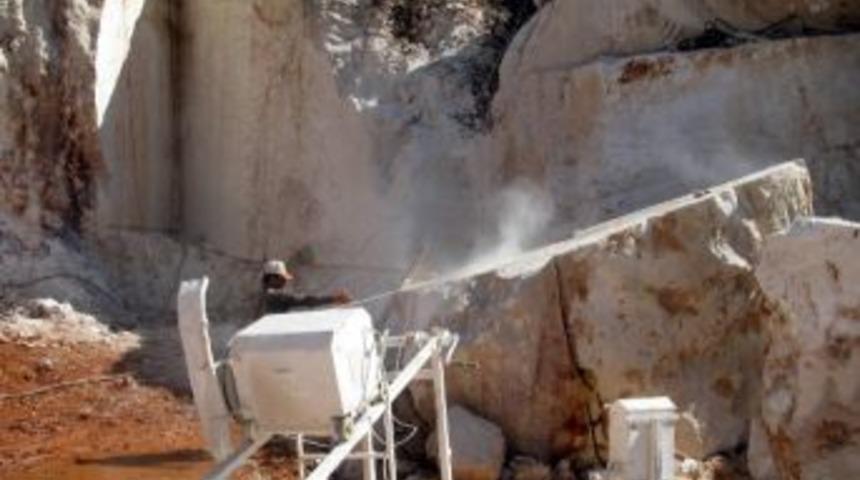 Doğal Taş Fuarında &lsquo;glasi Fosilli&rsquo; Mermeri Beğenildi