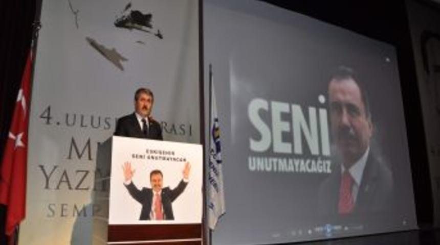 T&uuml;rk D&uuml;nyası, Eskişehir'de Yazıcıoğlu&rsquo;nu Anlattı