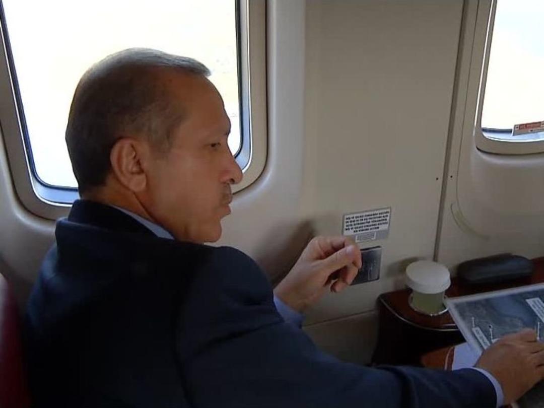 Erdoğan, İzmit K&ouml;rfez Ge&ccedil;iş Projesi'ni Havadan Inceledi