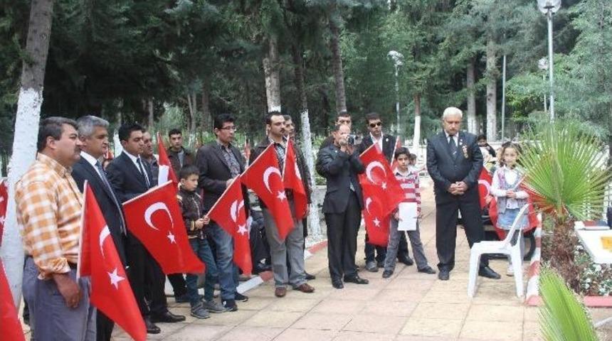 Şehit Ailelerinden 'şehitlikte Protesto'