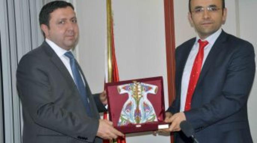 &Ccedil;alışkan: &Uuml;retimde D&uuml;nya Ile M&uuml;cadelenin Yolu AR-GE'den Ge&ccedil;iyor