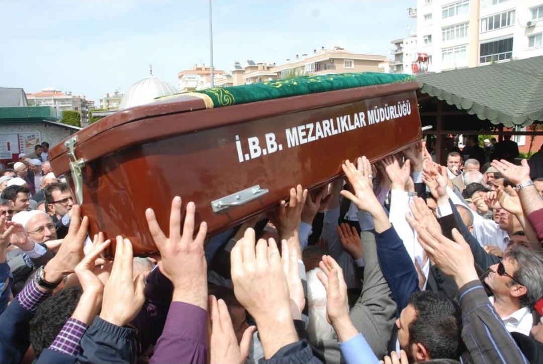 Mehmet Uslu&rsquo;yu Binler Uğurladı