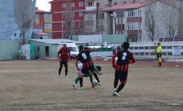 Karsspor: Erzincanspor: 0 1
