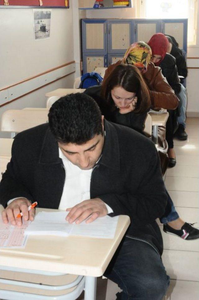 Veliler, Okul Evde Başlar Kitabından Sınava Tabi Tutuldu 1