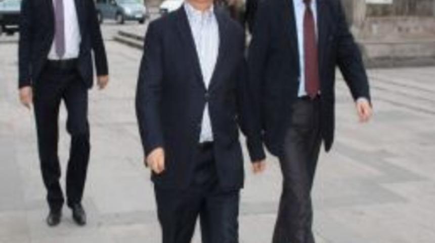 Bakan İsmet Yılmaz Kayseri&rsquo;ye Uğradı
