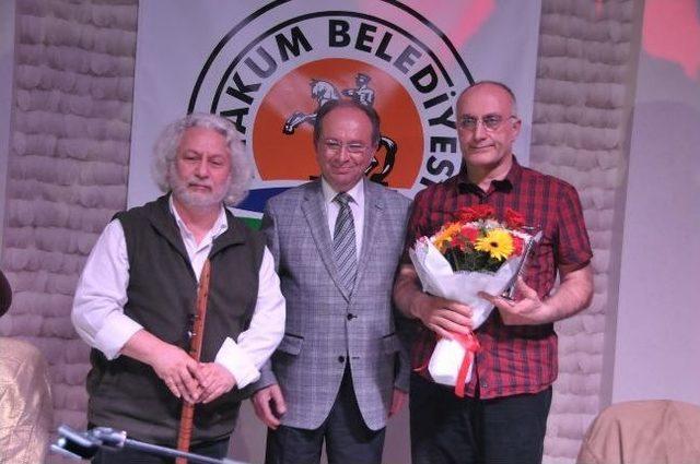 Erkan Oğur Samsun'da Büyük İlgi Gördü