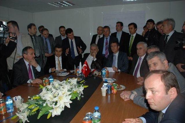 Bakan Yıldırım, Ordu Giresun Havalimanı İnşaatında İncelemelerde Bulundu 1