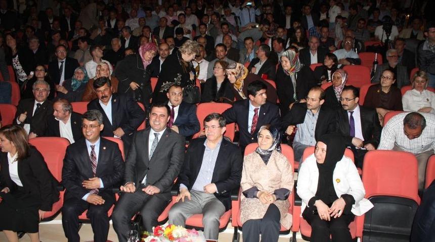 Bakan Davutoğlu: 3 Yıldır Nerde &Ouml;z&uuml;r Diyenler, &Ouml;z&uuml;r Gelince Suspus Oldular