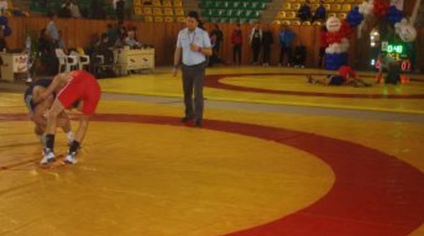 Yıldızlar Serbest Stil T&uuml;rkiye Şampiyonası Sona Erdi