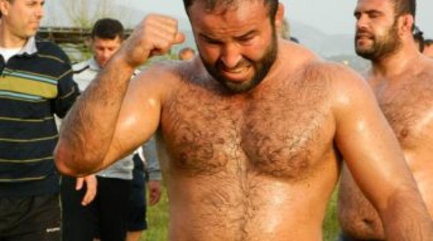 Beykonak'ta Başpehlivan Orhan Okulu