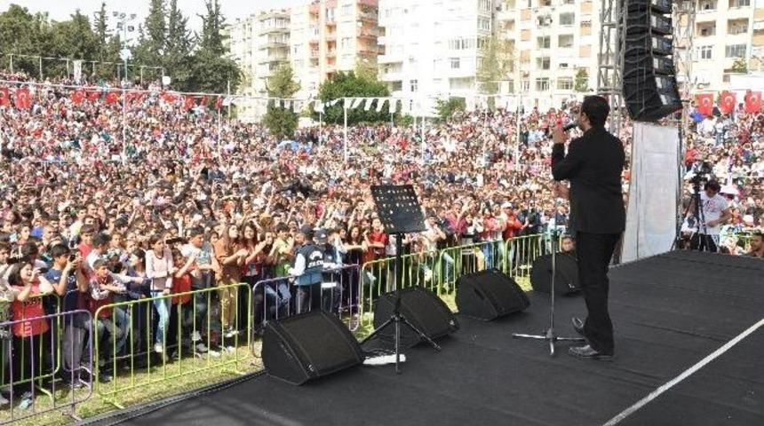 Rafet El Roman Coşturdu