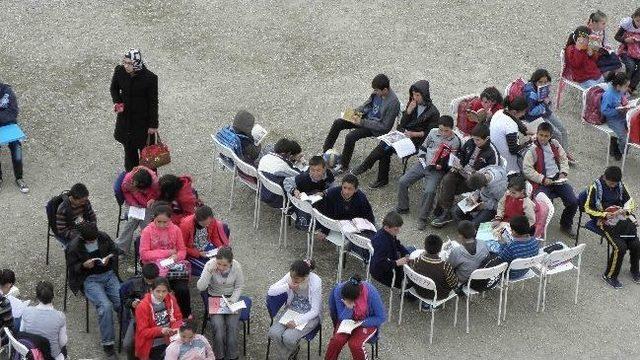 Öğrenciler Okuma Alışkanlığına Böyle Dikkat Çekti